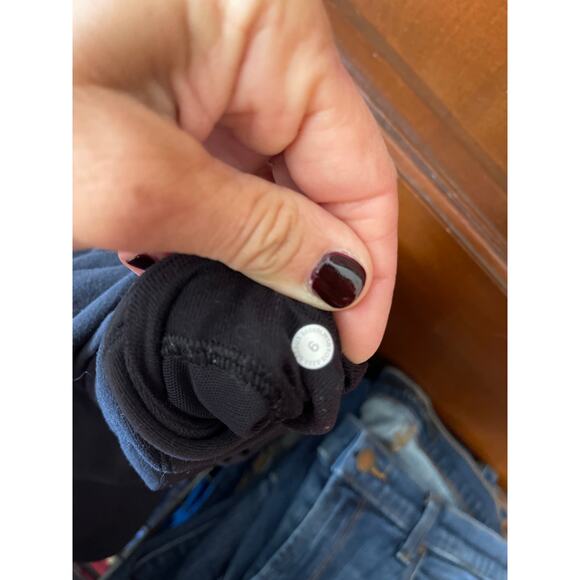 Lululemon cinch waistband jogger size 6 - Picture 5 of 5